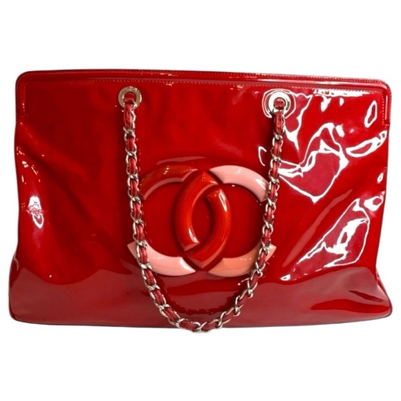 CHANEL XL Red Patent Leather Lipstick Tote Shoulder Bag Limited
Edition - Picture 1 of 13